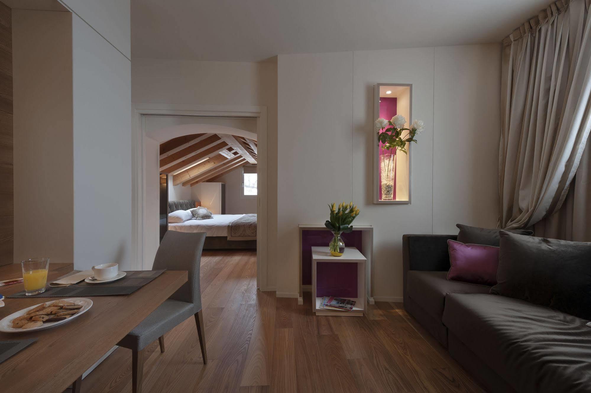 Villa Del Poggio Prosecco Bike Hotel San Pietro Di Feletto Екстериор снимка